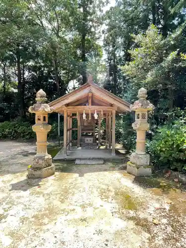 大神山神社本宮の末社・摂社