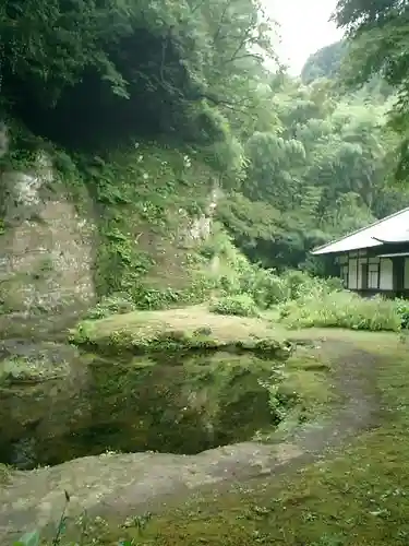 瑞泉寺の庭園