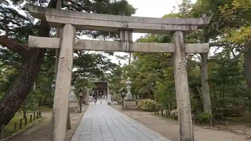 白山神社の鳥居