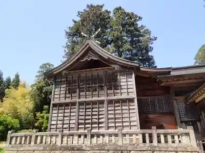 滓上神社の本殿・本堂