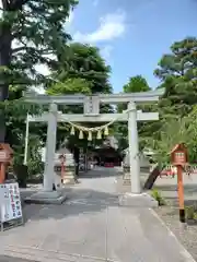 草加神社の鳥居
