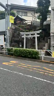 榎稲荷神社の鳥居