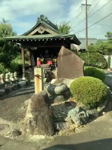 夜泣き地蔵のその他建物