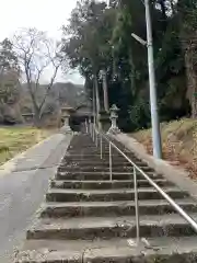 久奈子神社の建物その他