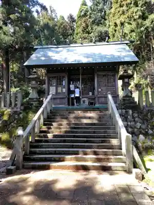 養老神社の{uncategorized: "未分類", other: "その他", undefined: "問題あり", building: "その他建物", grave: "お墓", sacred_gate: "鳥居", guardian: "狛犬", statue: "像", buddha: "仏像", history: "歴史", nature: "自然", garden: "庭園", animal: "動物", pagoda: "塔", temizu: "手水舎", mountain_gate: "山門・神門", sanctuary: "本殿・本堂", subordinate: "末社・摂社", art: "芸術", scenery: "景色", jizo: "地蔵", ema: "絵馬", goshuin: "御朱印", omikuji: "おみくじ", items: "授与品その他", amulet: "お守り", goshuincho: "御朱印帳", eats: "食事", festival: "お祭り", votive_dance: "神楽", shichigosan: "七五三参", wedding: "結婚式", experience: "体験その他", initially: "初詣", around: "周辺", anti_infection: "感染症対策"}