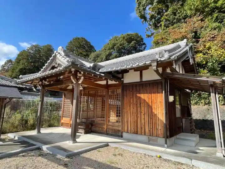 八幡神社の本殿・本堂