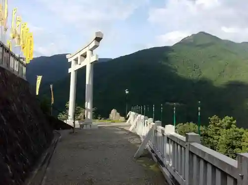 丹生川上神社（上社）の鳥居