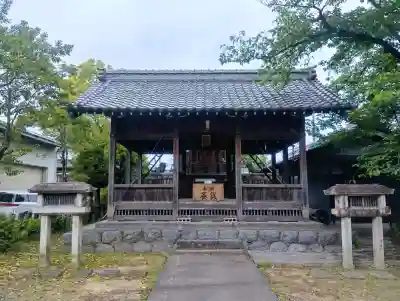 天満神社の{uncategorized: "未分類", other: "その他", undefined: "問題あり", building: "その他建物", grave: "お墓", sacred_gate: "鳥居", guardian: "狛犬", statue: "像", buddha: "仏像", history: "歴史", nature: "自然", garden: "庭園", animal: "動物", pagoda: "塔", temizu: "手水舎", mountain_gate: "山門・神門", sanctuary: "本殿・本堂", subordinate: "末社・摂社", art: "芸術", scenery: "景色", jizo: "地蔵", ema: "絵馬", goshuin: "御朱印", omikuji: "おみくじ", items: "授与品その他", amulet: "お守り", goshuincho: "御朱印帳", eats: "食事", festival: "お祭り", votive_dance: "神楽", shichigosan: "七五三参", wedding: "結婚式", experience: "体験その他", initially: "初詣", around: "周辺", anti_infection: "感染症対策"}