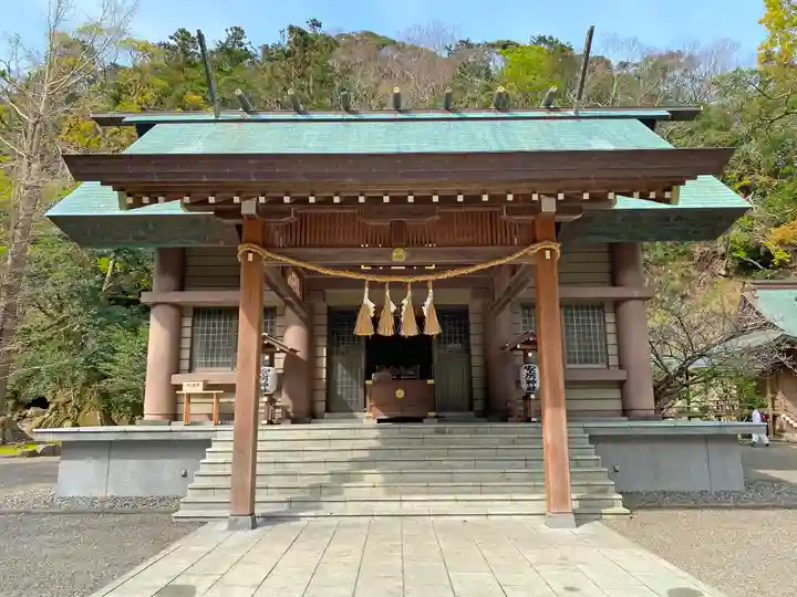 安房神社の本殿・本堂