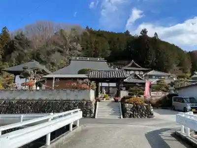 長興寺の{uncategorized: "未分類", other: "その他", undefined: "問題あり", building: "その他建物", grave: "お墓", sacred_gate: "鳥居", guardian: "狛犬", statue: "像", buddha: "仏像", history: "歴史", nature: "自然", garden: "庭園", animal: "動物", pagoda: "塔", temizu: "手水舎", mountain_gate: "山門・神門", sanctuary: "本殿・本堂", subordinate: "末社・摂社", art: "芸術", scenery: "景色", jizo: "地蔵", ema: "絵馬", goshuin: "御朱印", omikuji: "おみくじ", items: "授与品その他", amulet: "お守り", goshuincho: "御朱印帳", eats: "食事", festival: "お祭り", votive_dance: "神楽", shichigosan: "七五三参", wedding: "結婚式", experience: "体験その他", initially: "初詣", around: "周辺", anti_infection: "感染症対策"}