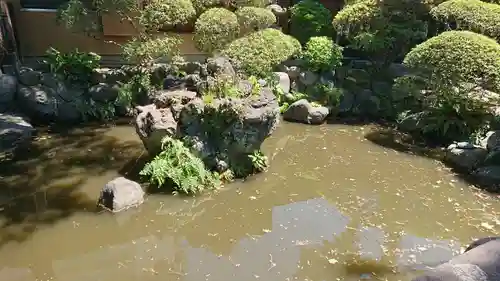 松原神社の庭園