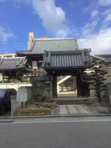 円明寺の山門