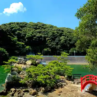 猪鼻湖神社(静岡県)
