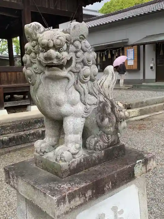 熊野神社の狛犬