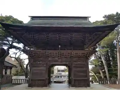 金華山黄金山神社の山門・神門