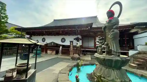 善光寺大本願の本殿