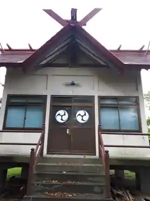 高岡神社の本殿・本堂