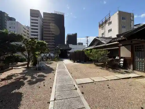 大福寺（浪華仮病院跡）の{uncategorized: "未分類", other: "その他", undefined: "問題あり", building: "その他建物", grave: "お墓", sacred_gate: "鳥居", guardian: "狛犬", statue: "像", buddha: "仏像", history: "歴史", nature: "自然", garden: "庭園", animal: "動物", pagoda: "塔", temizu: "手水舎", mountain_gate: "山門・神門", sanctuary: "本殿・本堂", subordinate: "末社・摂社", art: "芸術", scenery: "景色", jizo: "地蔵", ema: "絵馬", goshuin: "御朱印", omikuji: "おみくじ", items: "授与品その他", amulet: "お守り", goshuincho: "御朱印帳", eats: "食事", festival: "お祭り", votive_dance: "神楽", shichigosan: "七五三参", wedding: "結婚式", experience: "体験その他", initially: "初詣", around: "周辺", anti_infection: "感染症対策"}