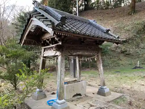 八幡神社の手水舎