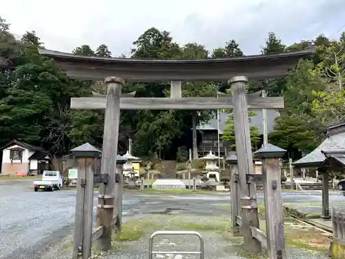 鳥海山大物忌神社吹浦口ノ宮(山形県)