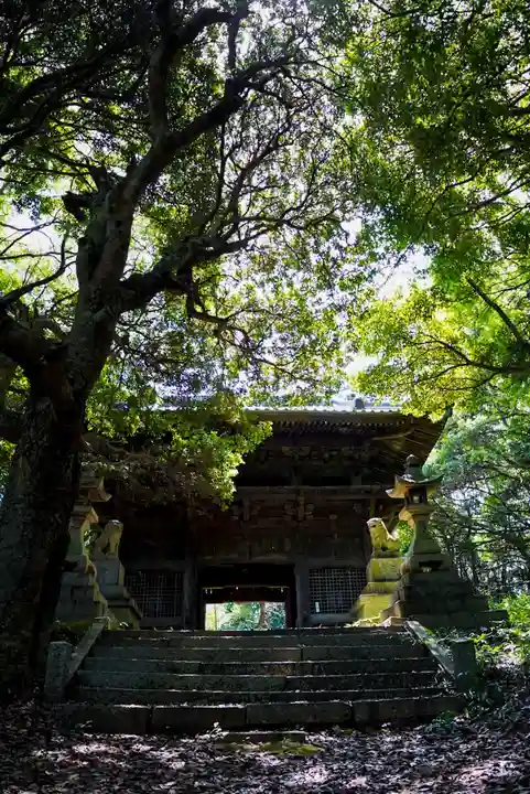 降松神社の山門・神門
