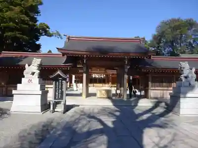 亀ケ池八幡宮の山門・神門