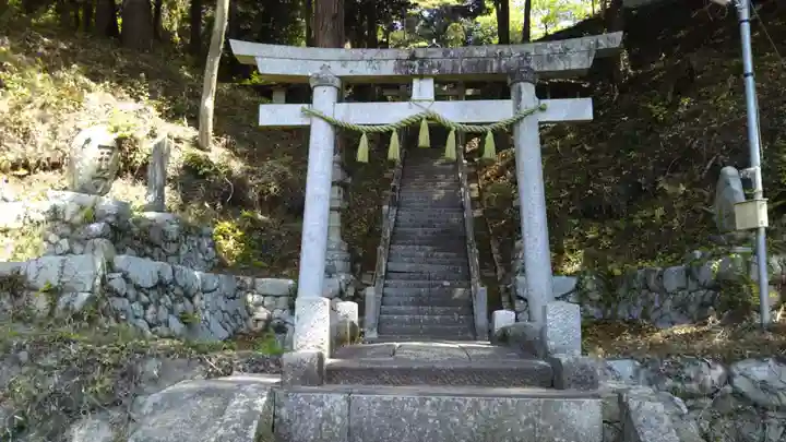 朝香神社の鳥居