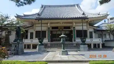 荘厳寺の本殿・本堂