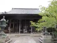 穴太寺の本殿・本堂