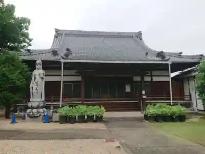 観音寺(東郷町)の本殿・本堂