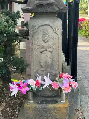 八雲神社の{uncategorized: "未分類", other: "その他", undefined: "問題あり", building: "その他建物", grave: "お墓", sacred_gate: "鳥居", guardian: "狛犬", statue: "像", buddha: "仏像", history: "歴史", nature: "自然", garden: "庭園", animal: "動物", pagoda: "塔", temizu: "手水舎", mountain_gate: "山門・神門", sanctuary: "本殿・本堂", subordinate: "末社・摂社", art: "芸術", scenery: "景色", jizo: "地蔵", ema: "絵馬", goshuin: "御朱印", omikuji: "おみくじ", items: "授与品その他", amulet: "お守り", goshuincho: "御朱印帳", eats: "食事", festival: "お祭り", votive_dance: "神楽", shichigosan: "七五三参", wedding: "結婚式", experience: "体験その他", initially: "初詣", around: "周辺", anti_infection: "感染症対策"}
