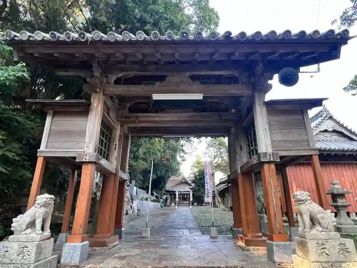 厳原八幡宮神社の山門・神門