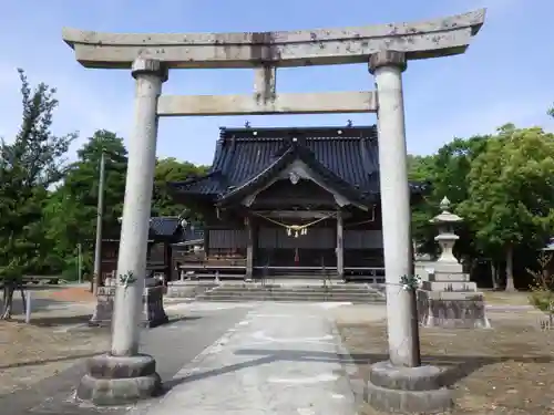 櫟原神社の鳥居