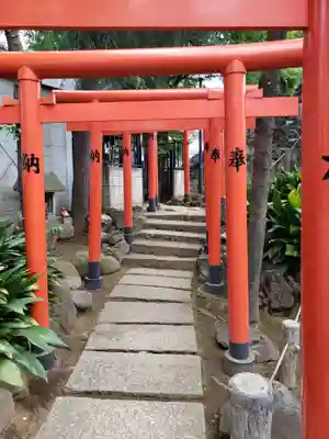 鳩森八幡神社の鳥居