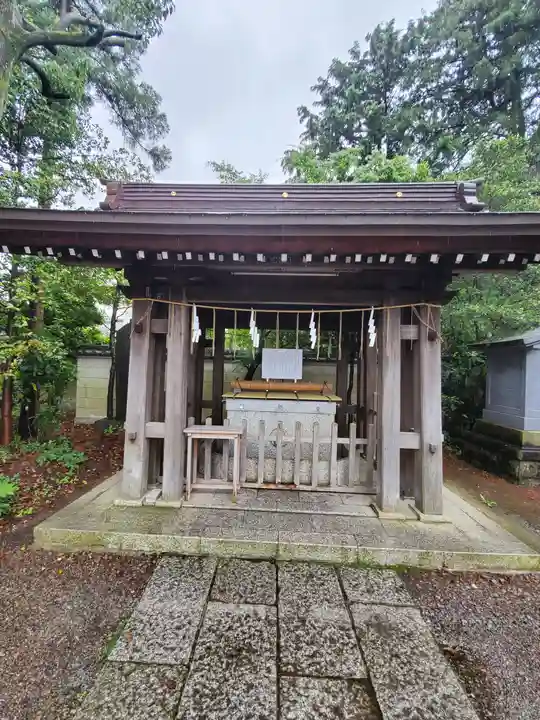 須賀神社の手水舎