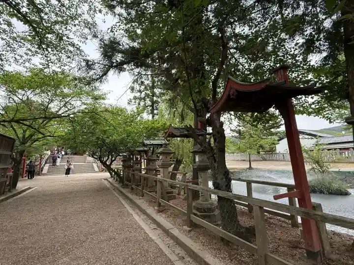 氷室神社の{uncategorized: "未分類", other: "その他", undefined: "問題あり", building: "その他建物", grave: "お墓", sacred_gate: "鳥居", guardian: "狛犬", statue: "像", buddha: "仏像", history: "歴史", nature: "自然", garden: "庭園", animal: "動物", pagoda: "塔", temizu: "手水舎", mountain_gate: "山門・神門", sanctuary: "本殿・本堂", subordinate: "末社・摂社", art: "芸術", scenery: "景色", jizo: "地蔵", ema: "絵馬", goshuin: "御朱印", omikuji: "おみくじ", items: "授与品その他", amulet: "お守り", goshuincho: "御朱印帳", eats: "食事", festival: "お祭り", votive_dance: "神楽", shichigosan: "七五三参", wedding: "結婚式", experience: "体験その他", initially: "初詣", around: "周辺", anti_infection: "感染症対策"}