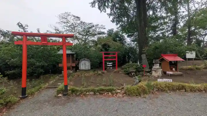 飯福神社の{uncategorized: "未分類", other: "その他", undefined: "問題あり", building: "その他建物", grave: "お墓", sacred_gate: "鳥居", guardian: "狛犬", statue: "像", buddha: "仏像", history: "歴史", nature: "自然", garden: "庭園", animal: "動物", pagoda: "塔", temizu: "手水舎", mountain_gate: "山門・神門", sanctuary: "本殿・本堂", subordinate: "末社・摂社", art: "芸術", scenery: "景色", jizo: "地蔵", ema: "絵馬", goshuin: "御朱印", omikuji: "おみくじ", items: "授与品その他", amulet: "お守り", goshuincho: "御朱印帳", eats: "食事", festival: "お祭り", votive_dance: "神楽", shichigosan: "七五三参", wedding: "結婚式", experience: "体験その他", initially: "初詣", around: "周辺", anti_infection: "感染症対策"}