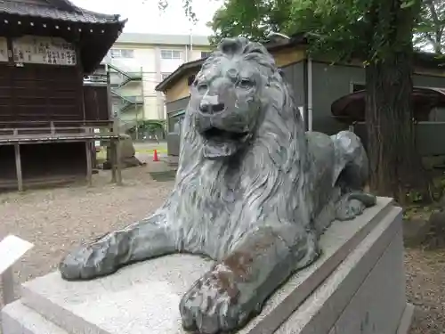 三囲神社の狛犬