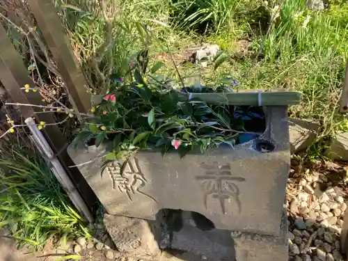 白山神社の手水舎