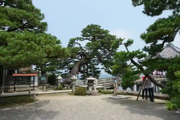 満月寺(浮御堂)の庭園