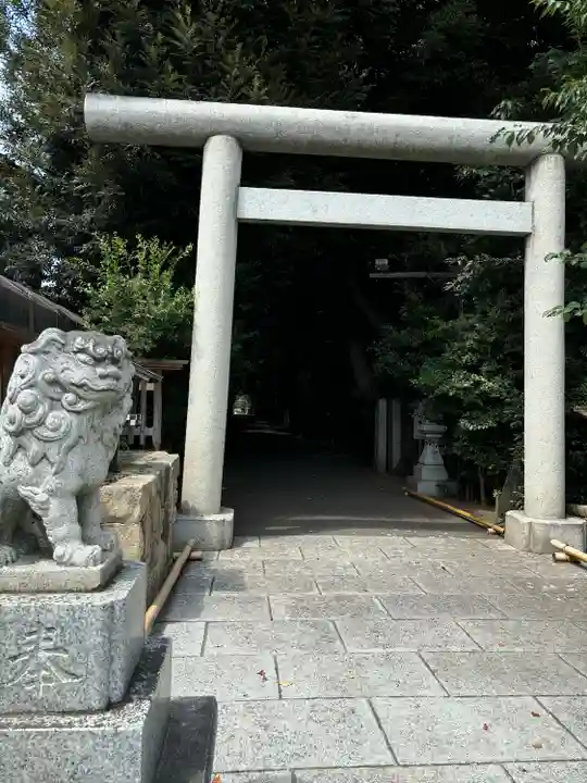 岩槻久伊豆神社の鳥居