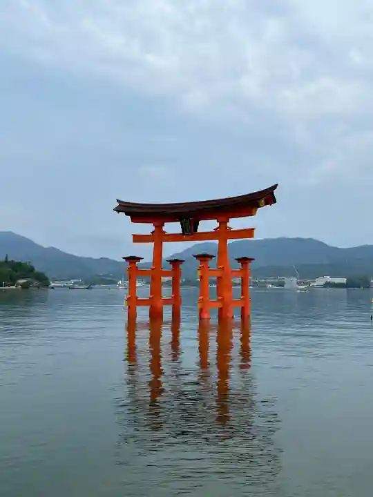 厳島神社(広島県)