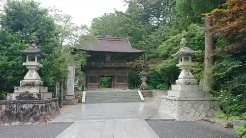 尊永寺の山門