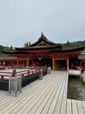 厳島神社(広島県)