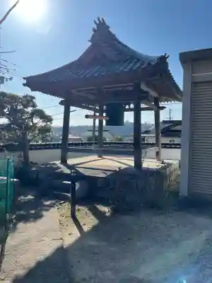 明光寺の{uncategorized: "未分類", other: "その他", undefined: "問題あり", building: "その他建物", grave: "お墓", sacred_gate: "鳥居", guardian: "狛犬", statue: "像", buddha: "仏像", history: "歴史", nature: "自然", garden: "庭園", animal: "動物", pagoda: "塔", temizu: "手水舎", mountain_gate: "山門・神門", sanctuary: "本殿・本堂", subordinate: "末社・摂社", art: "芸術", scenery: "景色", jizo: "地蔵", ema: "絵馬", goshuin: "御朱印", omikuji: "おみくじ", items: "授与品その他", amulet: "お守り", goshuincho: "御朱印帳", eats: "食事", festival: "お祭り", votive_dance: "神楽", shichigosan: "七五三参", wedding: "結婚式", experience: "体験その他", initially: "初詣", around: "周辺", anti_infection: "感染症対策"}