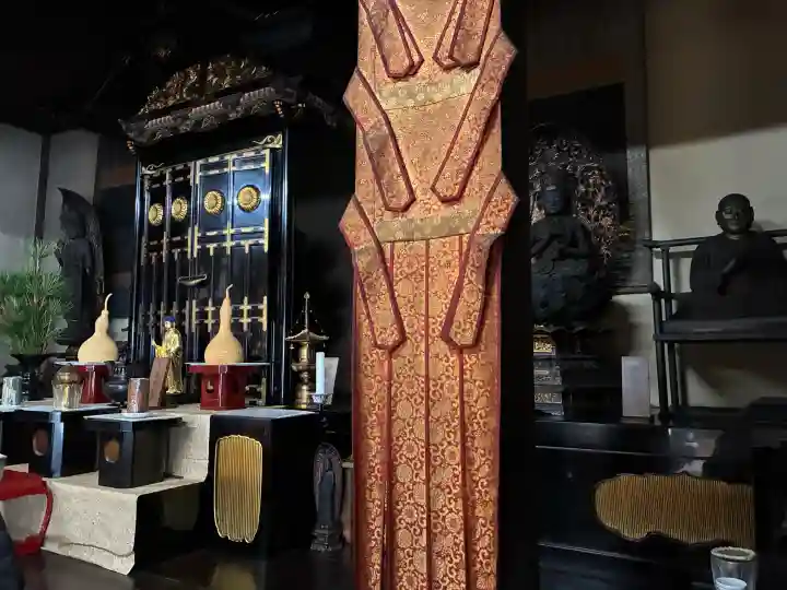 福勝寺の{uncategorized: "未分類", other: "その他", undefined: "問題あり", building: "その他建物", grave: "お墓", sacred_gate: "鳥居", guardian: "狛犬", statue: "像", buddha: "仏像", history: "歴史", nature: "自然", garden: "庭園", animal: "動物", pagoda: "塔", temizu: "手水舎", mountain_gate: "山門・神門", sanctuary: "本殿・本堂", subordinate: "末社・摂社", art: "芸術", scenery: "景色", jizo: "地蔵", ema: "絵馬", goshuin: "御朱印", omikuji: "おみくじ", items: "授与品その他", amulet: "お守り", goshuincho: "御朱印帳", eats: "食事", festival: "お祭り", votive_dance: "神楽", shichigosan: "七五三参", wedding: "結婚式", experience: "体験その他", initially: "初詣", around: "周辺", anti_infection: "感染症対策"}