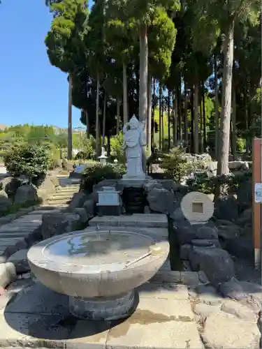 阿蘇白水龍神權現～白蛇神社～(熊本県)