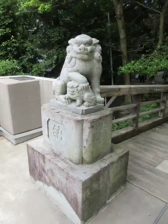 來宮神社の狛犬