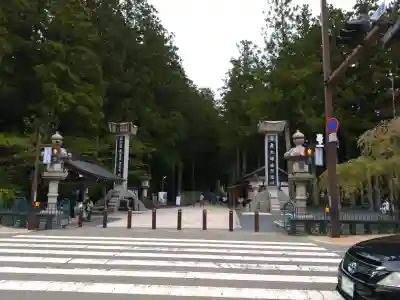 高野山金剛峯寺奥の院の{uncategorized: "未分類", other: "その他", undefined: "問題あり", building: "その他建物", grave: "お墓", sacred_gate: "鳥居", guardian: "狛犬", statue: "像", buddha: "仏像", history: "歴史", nature: "自然", garden: "庭園", animal: "動物", pagoda: "塔", temizu: "手水舎", mountain_gate: "山門・神門", sanctuary: "本殿・本堂", subordinate: "末社・摂社", art: "芸術", scenery: "景色", jizo: "地蔵", ema: "絵馬", goshuin: "御朱印", omikuji: "おみくじ", items: "授与品その他", amulet: "お守り", goshuincho: "御朱印帳", eats: "食事", festival: "お祭り", votive_dance: "神楽", shichigosan: "七五三参", wedding: "結婚式", experience: "体験その他", initially: "初詣", around: "周辺", anti_infection: "感染症対策"}