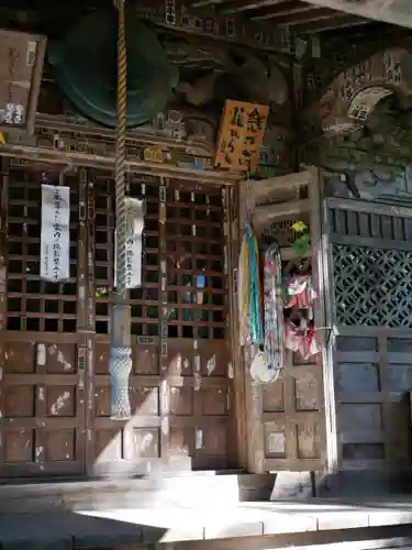 真福寺の本殿